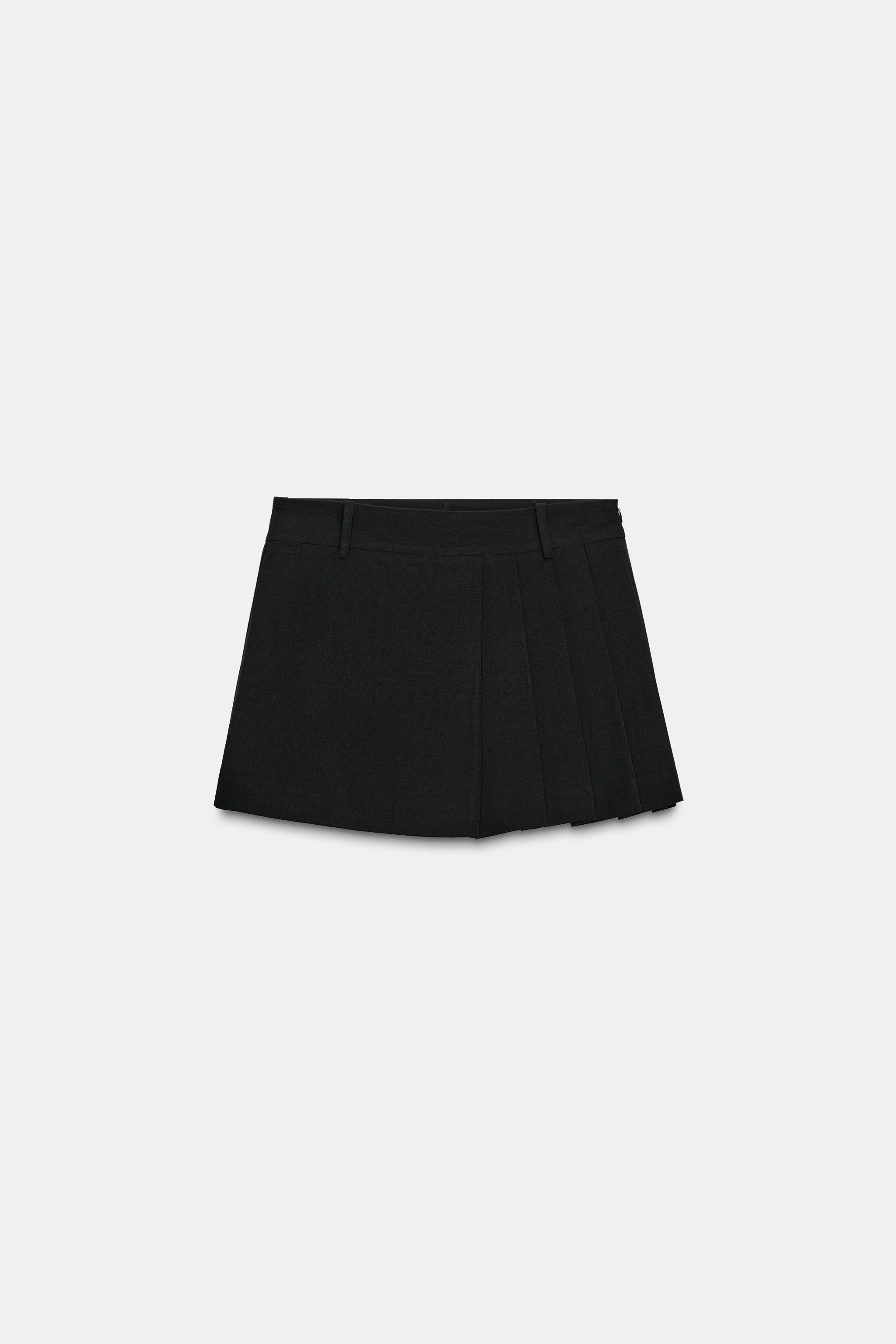 PLEATED SKORT